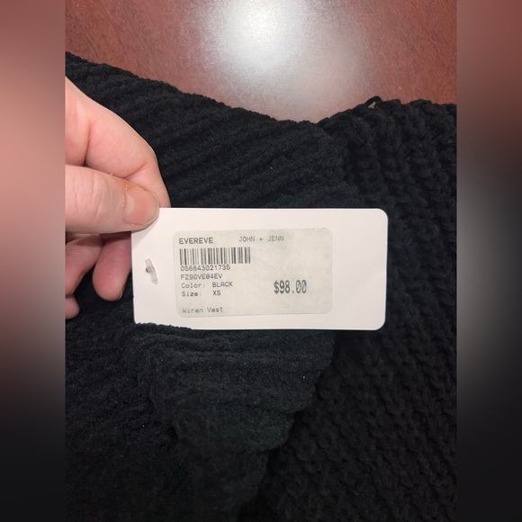 John + Jenn Black Sleeveless Turtleneck Sweater - Picture 4 of 6